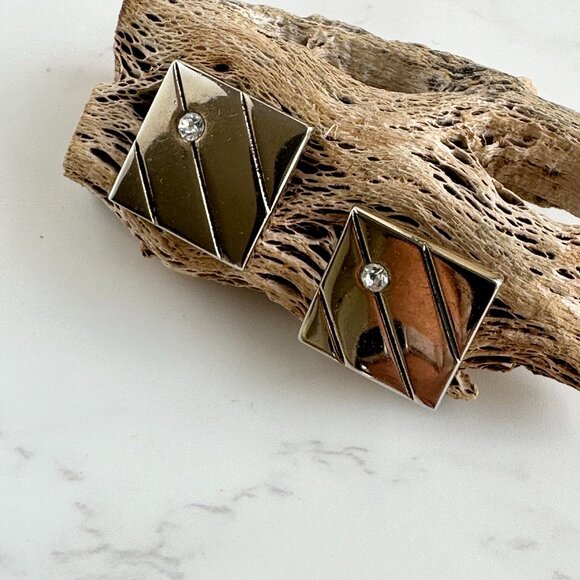 Vintage Swank Gold Tone Square Cufflinks With Rhinestone Accent - Picture 2 of 6